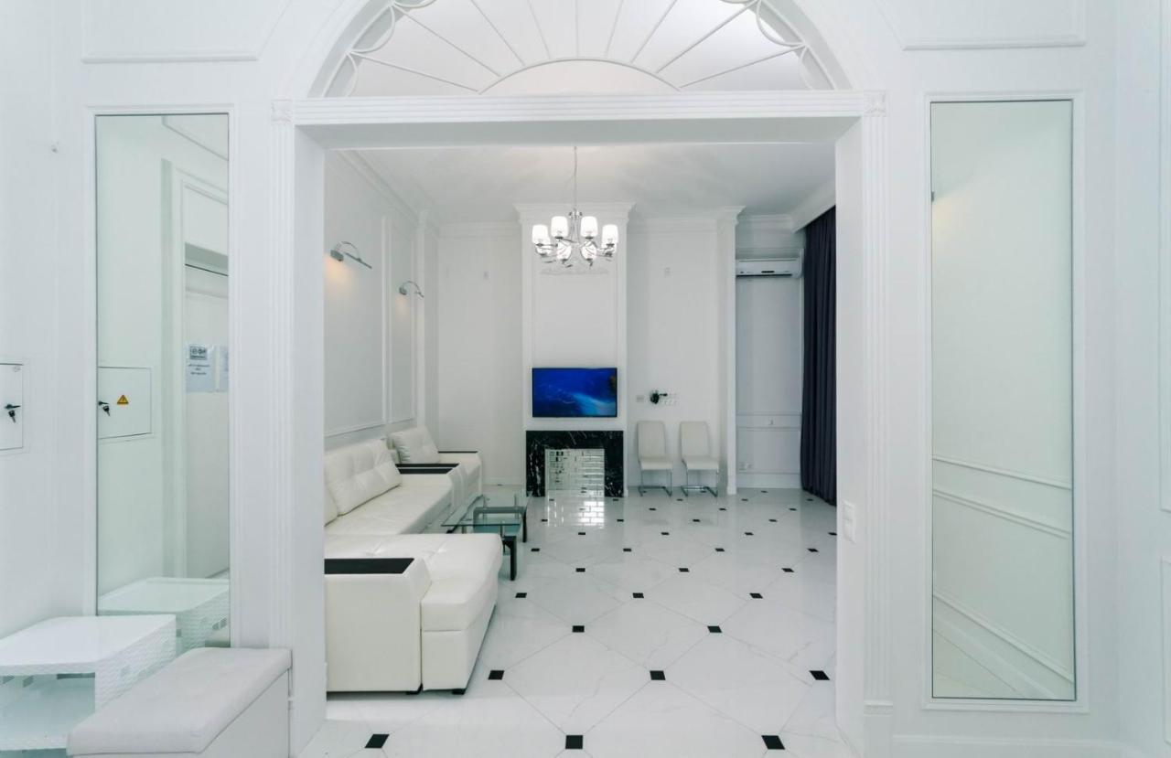 Luxury Beatiful Apartment On Pyshkinska Street Kijów Zewnętrze zdjęcie