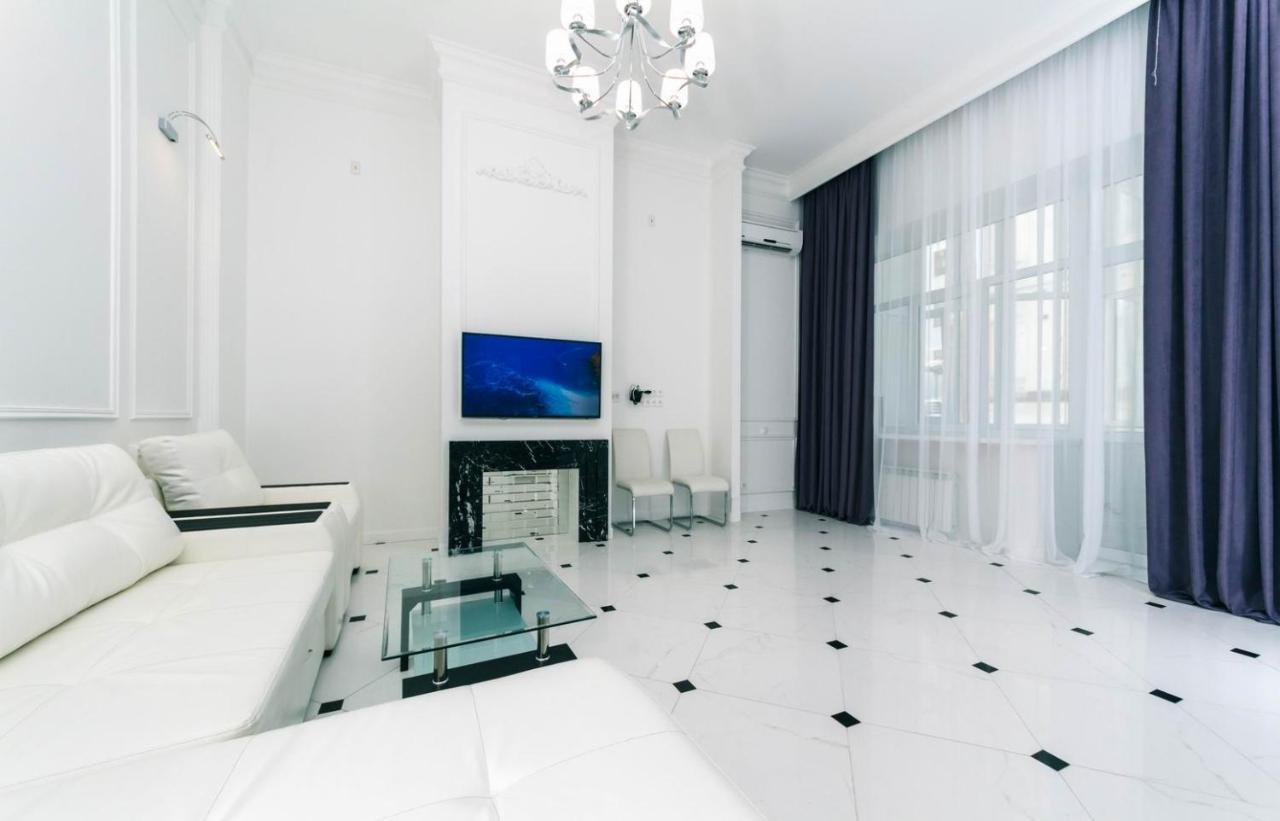 Luxury Beatiful Apartment On Pyshkinska Street Kijów Zewnętrze zdjęcie